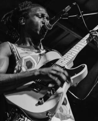 Guitar Teacher, Bass Guitar Teacher, Singing Teacher JD Long